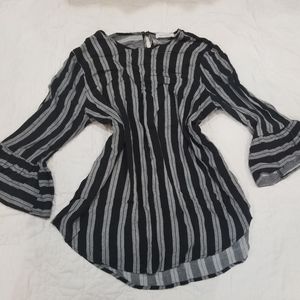 Flowy boutique top bell sleeves